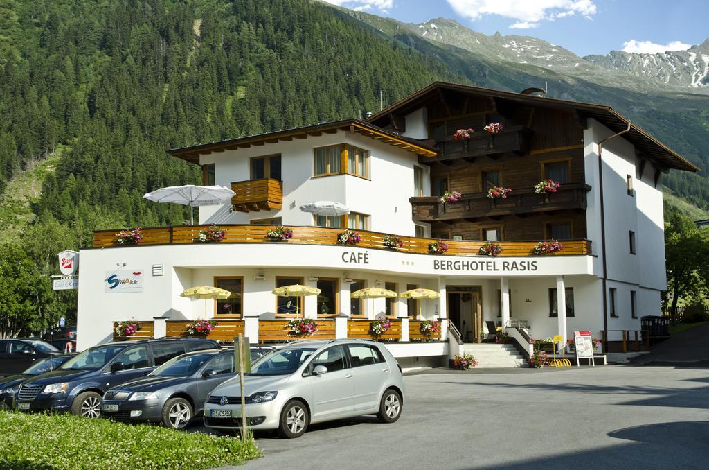 Berghotel Rasis Galtür Екстериор снимка