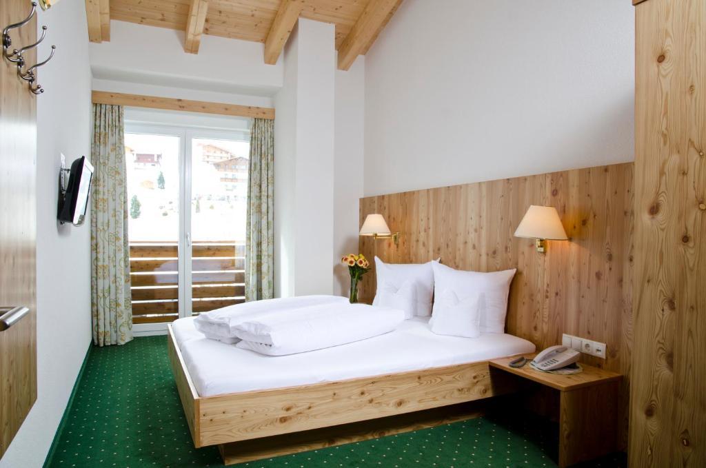 Berghotel Rasis Galtür Екстериор снимка